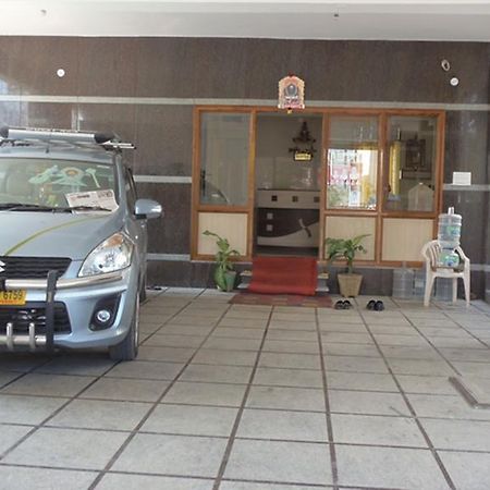 Kvr Deluxe Residency Tirupati Exterior photo